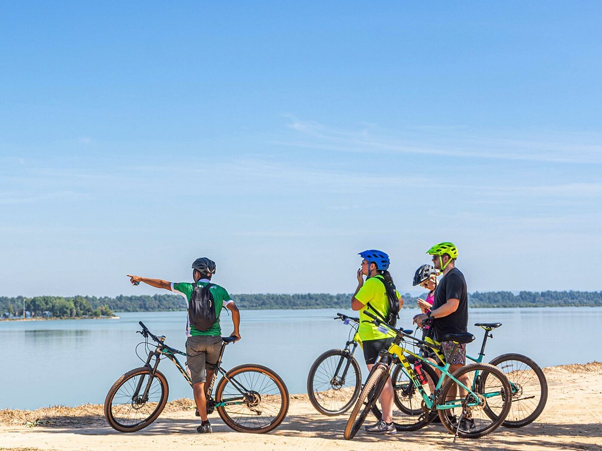 Cambodia Bicycle Phnom Penh to Siem Reap Tour 8 Days